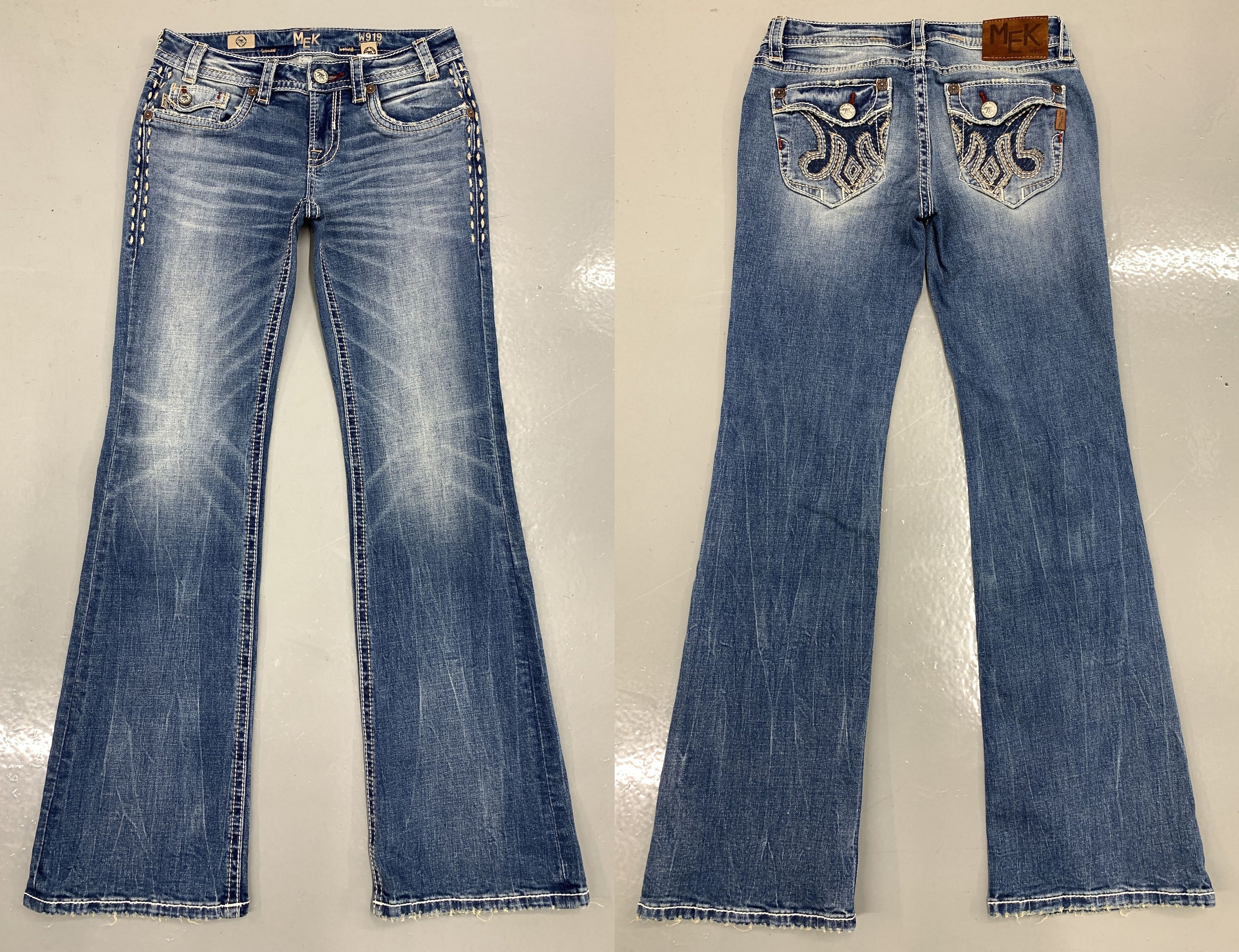 W919-M301R MEGAN 301 LOW-RISE BOOTCUT JEANS