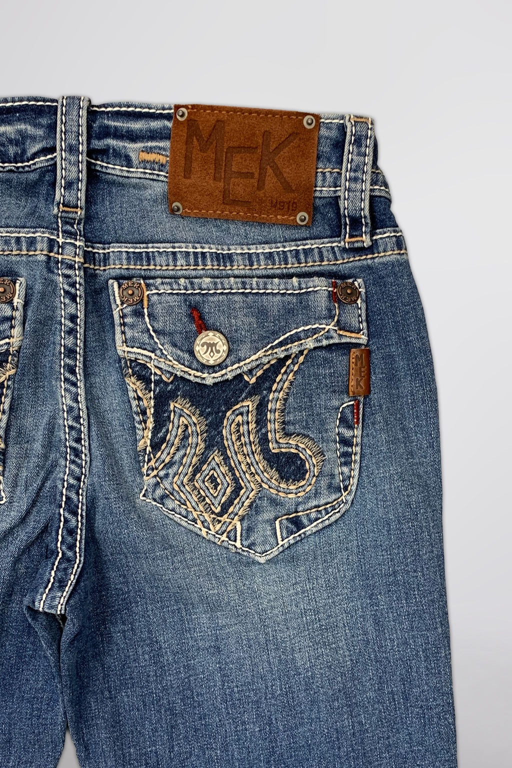 W919-M301R MEGAN 301 LOW-RISE BOOTCUT JEANS